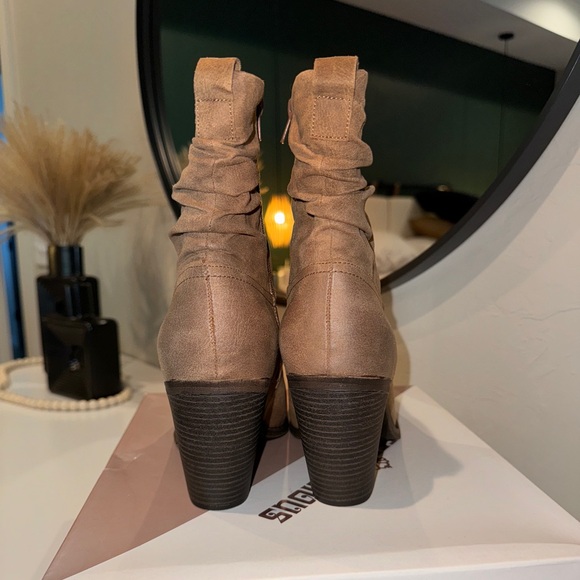 Booties - Picture 3 of 5